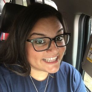 Meet your Posher, Dannielle